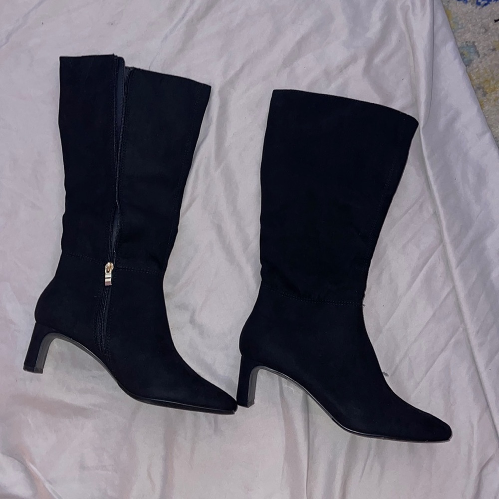 Dream Paris black booties